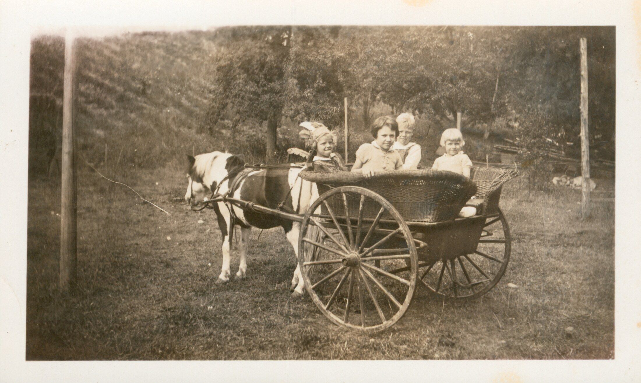 Manch N. Garhart Family Summer House - historic photograph